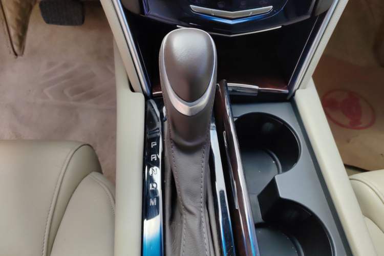 Used Cadillac XTS 2015 28T Comfort Model Gear Lever