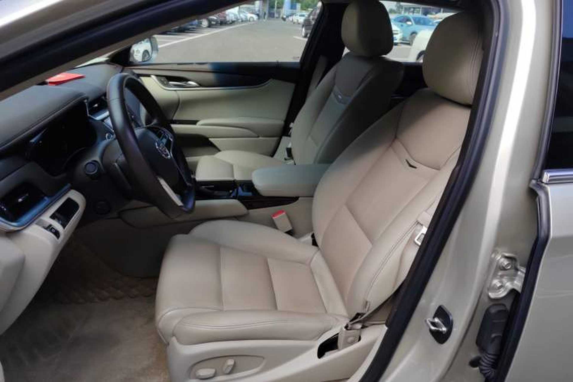 Used Cadillac XTS 2015 28T Comfort Model Left Front Seat