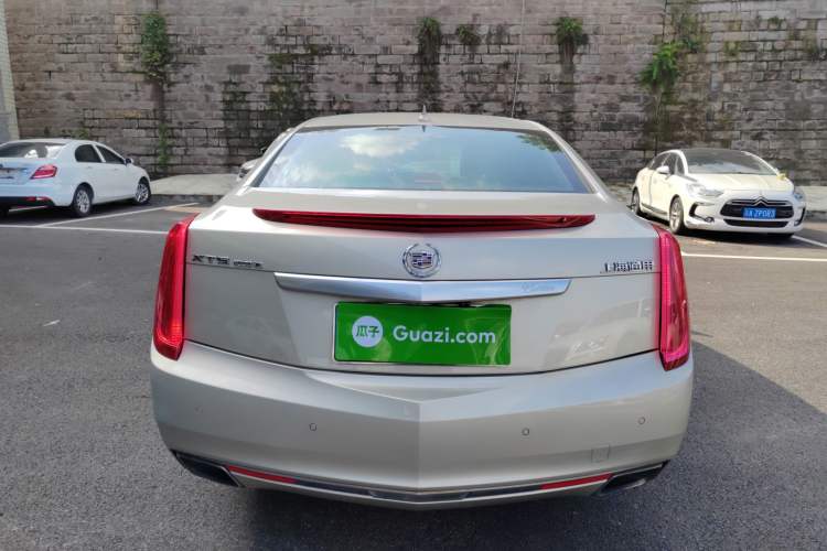 Used Cadillac XTS 2015 28T Comfort Model Rear