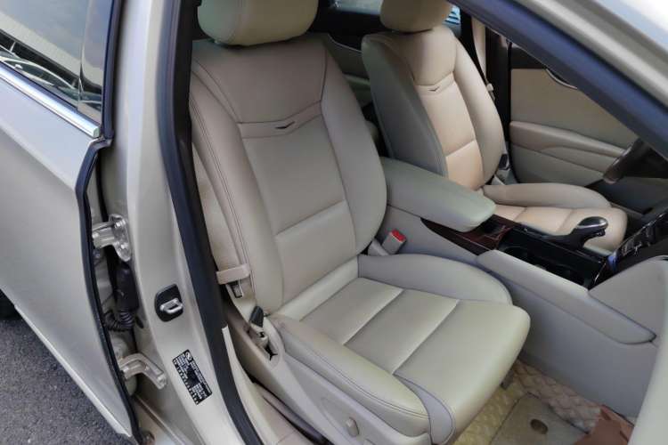 Used Cadillac XTS 2015 28T Comfort Model Right Front Seat