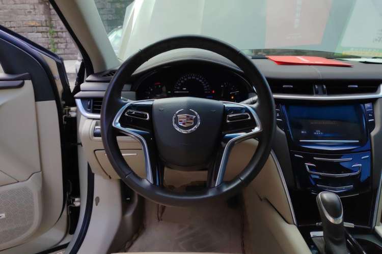 Used Cadillac XTS 2015 28T Comfort Model Steering Wheel
