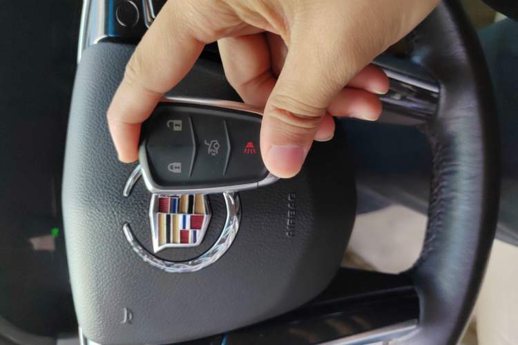Used Cadillac XTS 2015 28T Comfort Model Vehicle Key