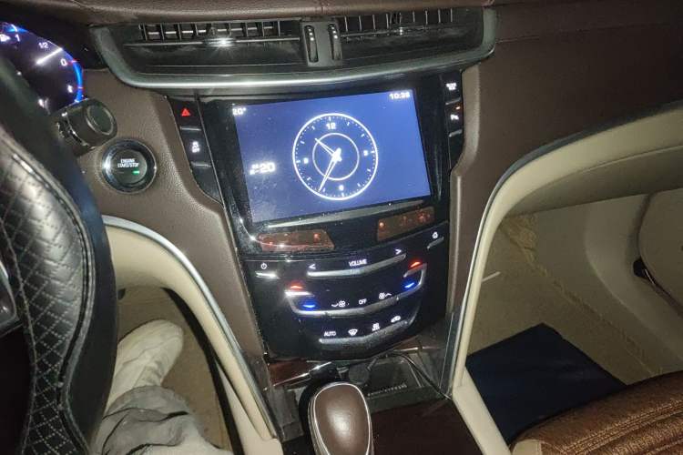 Used Cadillac XTS 2015 28T Comfort Model Audio And AC Panel