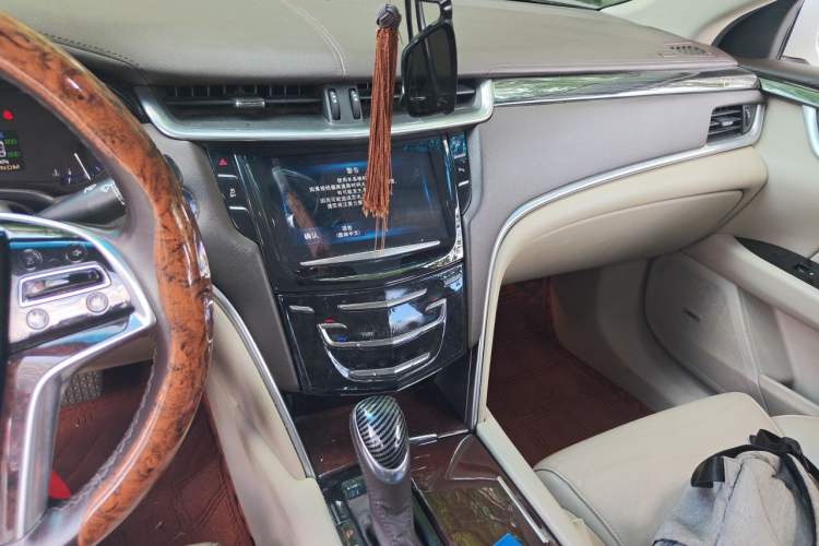 Used Cadillac XTS 2015 28T Comfort Model Audio And AC Panel
