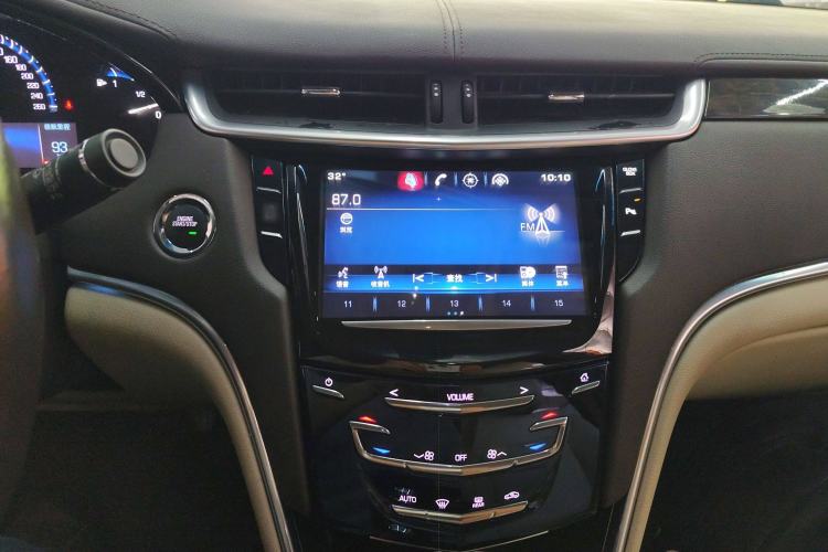 Used Cadillac XTS 2015 28T Comfort Model Audio And AC Panel