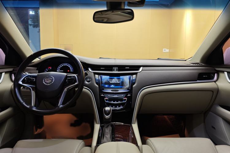 Used Cadillac XTS 2015 28T Comfort Model Audio And AC Panel