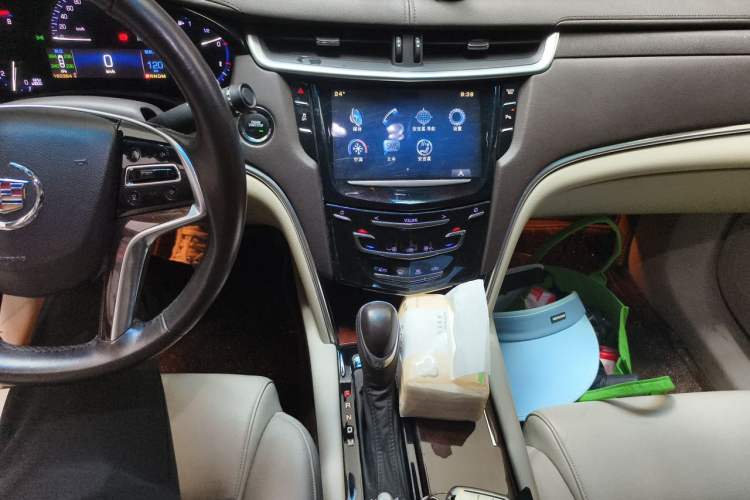 Used Cadillac XTS 2015 28T Comfort Model Audio And AC Panel