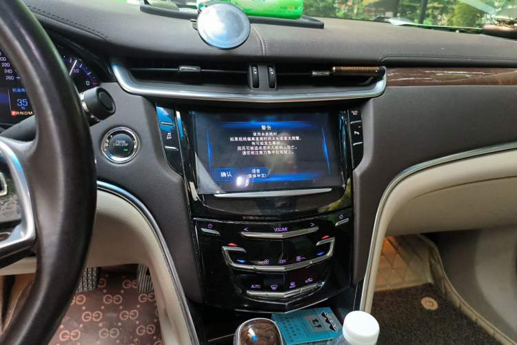 Used Cadillac XTS 2015 28T Elite Model Audio And AC Panel