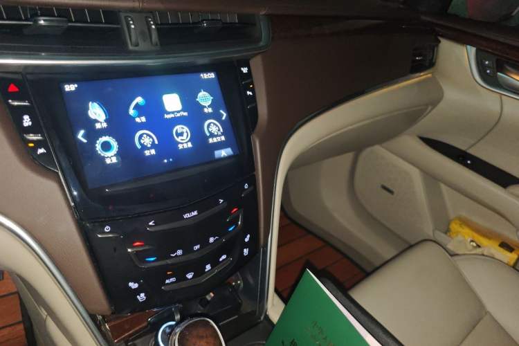 Used Cadillac XTS 2015 28T Luxury Model Audio And AC Panel