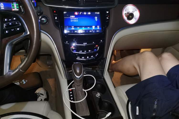 Used Cadillac XTS 2015 28T Comfort Model Audio And AC Panel