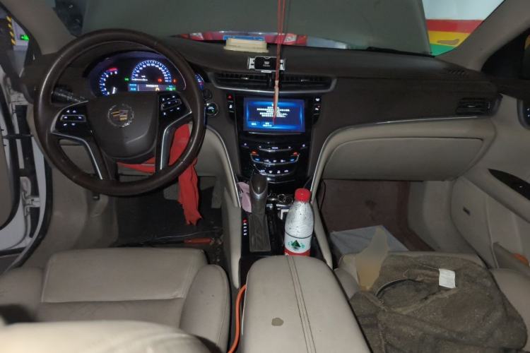 Used Cadillac XTS 2015 28T Comfort Model Center Console