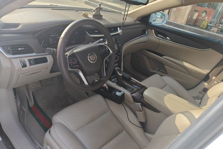 Used Cadillac XTS 2015 28T Comfort Model Center Console