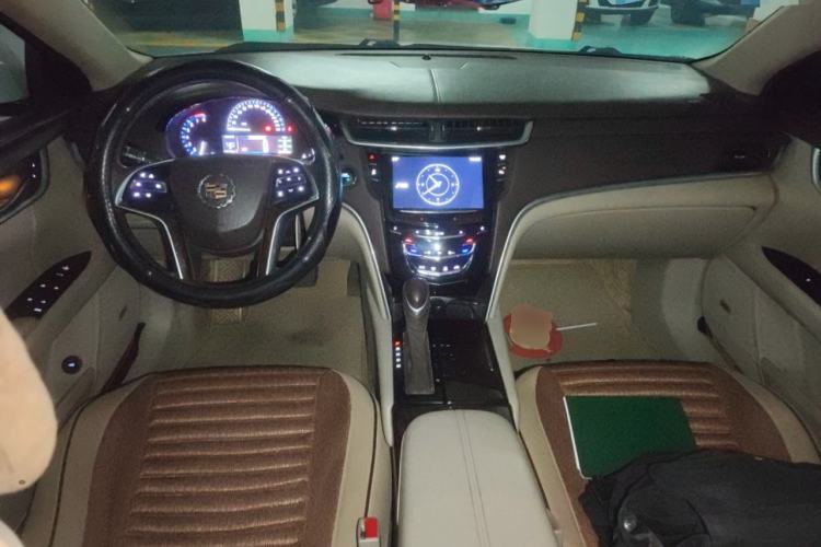 Used Cadillac XTS 2015 28T Comfort Model Center Console