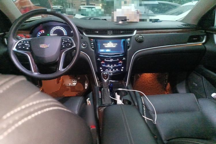 Used Cadillac XTS 2015 28T Luxury Model Center Console