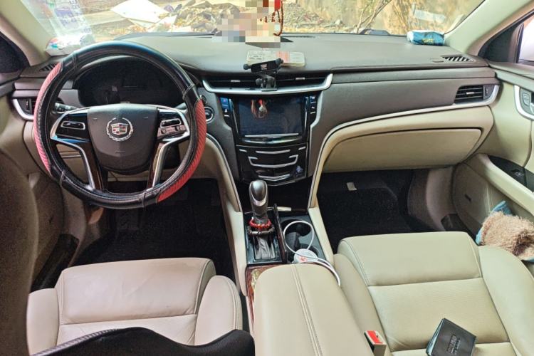 Used Cadillac XTS 2015 28T Comfort Model Center Console
