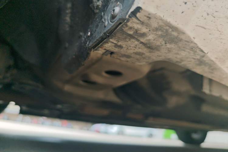 Used Cadillac XTS 2015 28T Comfort Model Chassis Front Left