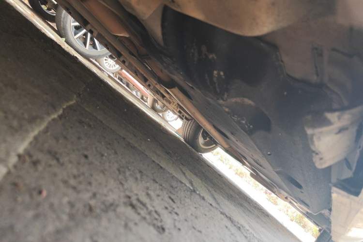 Used Cadillac XTS 2015 28T Comfort Model Chassis Front Left
