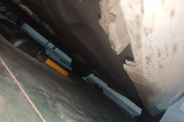 Used Cadillac XTS 2015 28T Comfort Model Chassis Front Left