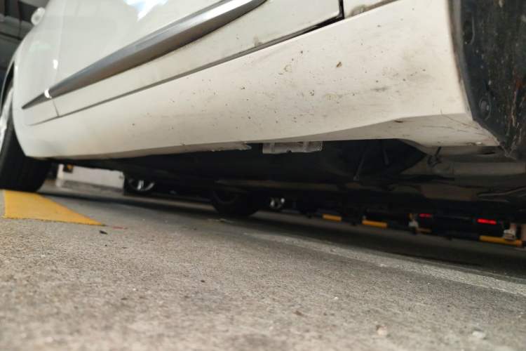 Used Cadillac XTS 2015 28T Comfort Model Chassis Front Right
