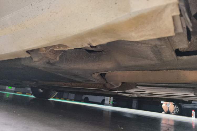 Used Cadillac XTS 2015 28T Comfort Model Chassis Rear Left