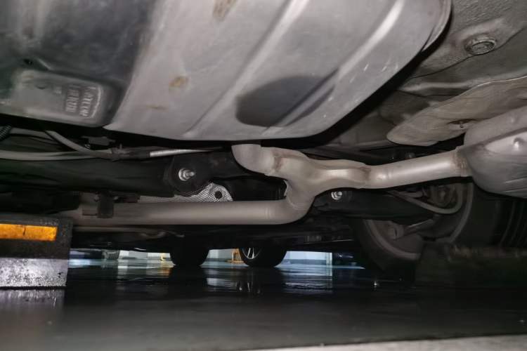 Used Cadillac XTS 2015 28T Comfort Model Chassis Rear Left