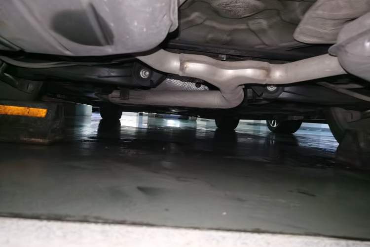 Used Cadillac XTS 2015 28T Comfort Model Chassis Rear