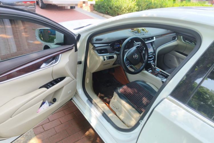 Used Cadillac XTS 2015 28T Elite Model Driver Seat