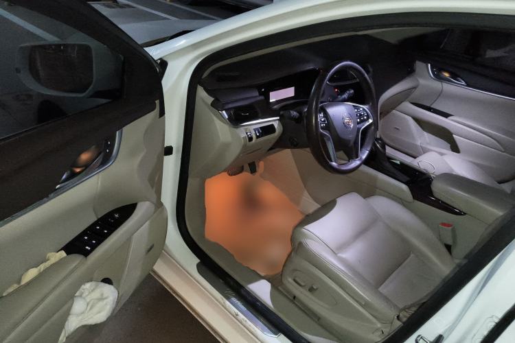 Used Cadillac XTS 2015 28T Comfort Model Driver Seat