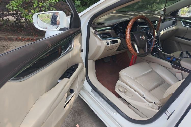 Used Cadillac XTS 2015 28T Comfort Model Driver Seat