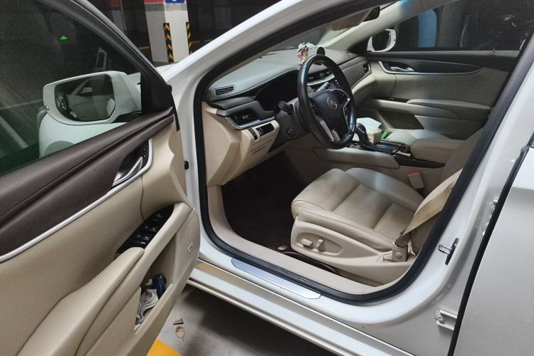 Used Cadillac XTS 2015 28T Comfort Model Driver Seat