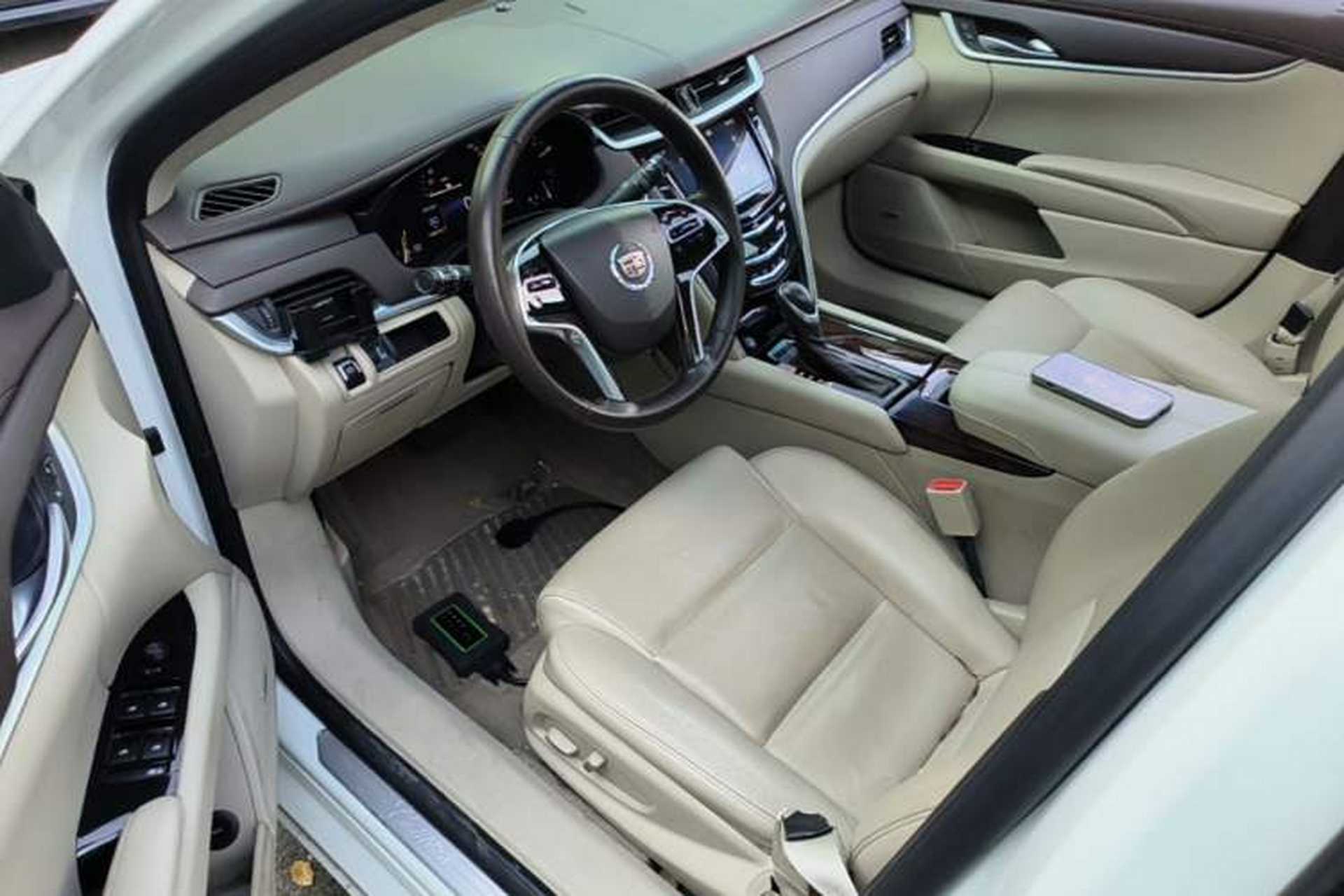 Used Cadillac XTS 2015 28T Comfort Model Driver Seat