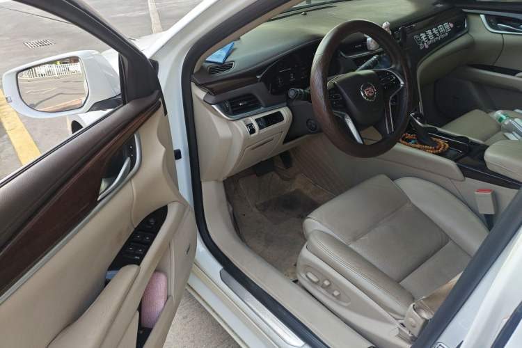 Used Cadillac XTS 2015 28T Elite Model Driver Seat
