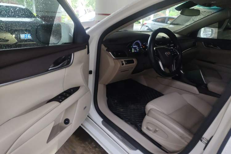 Used Cadillac XTS 2015 28T Comfort Model Driver Seat