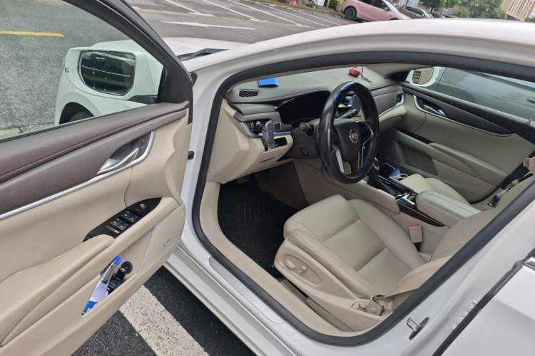 Used Cadillac XTS 2015 28T Comfort Model Driver Seat