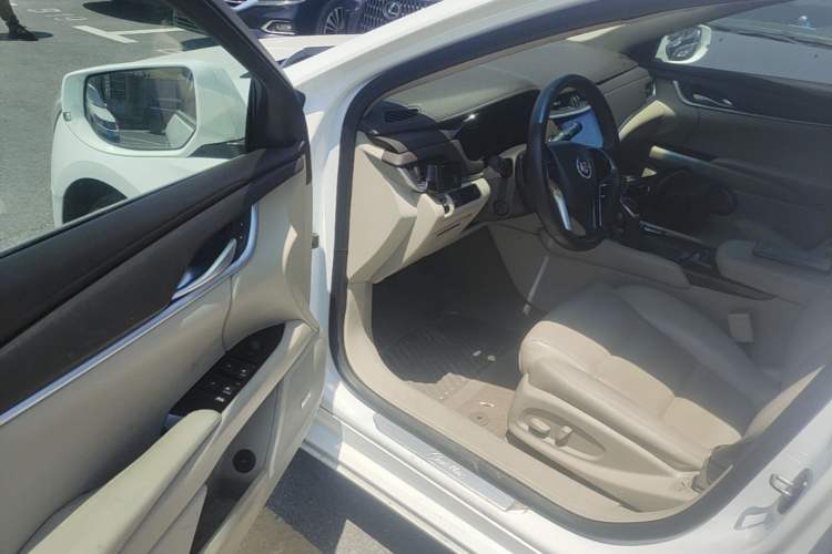 Used Cadillac XTS 2015 28T Comfort Model Driver Seat
