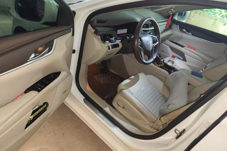 Used Cadillac XTS 2015 28T Comfort Model Driver Seat
