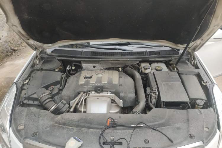 Used Cadillac XTS 2015 28T Comfort Model Engine Bay