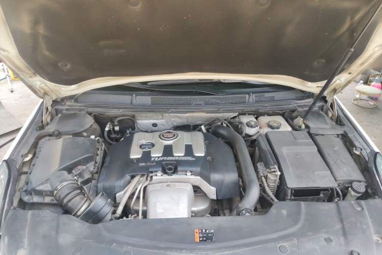 Used Cadillac XTS 2015 28T Comfort Model Engine Bay