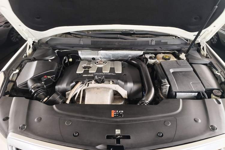Used Cadillac XTS 2015 28T Comfort Model Engine Bay