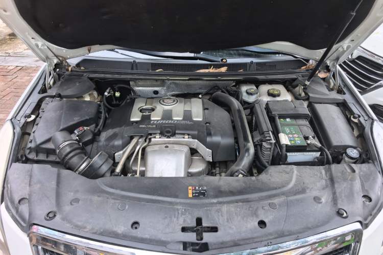 Used Cadillac XTS 2015 28T Comfort Model Engine Bay