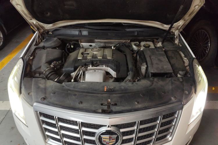 Used Cadillac XTS 2015 28T Comfort Model Engine Bay