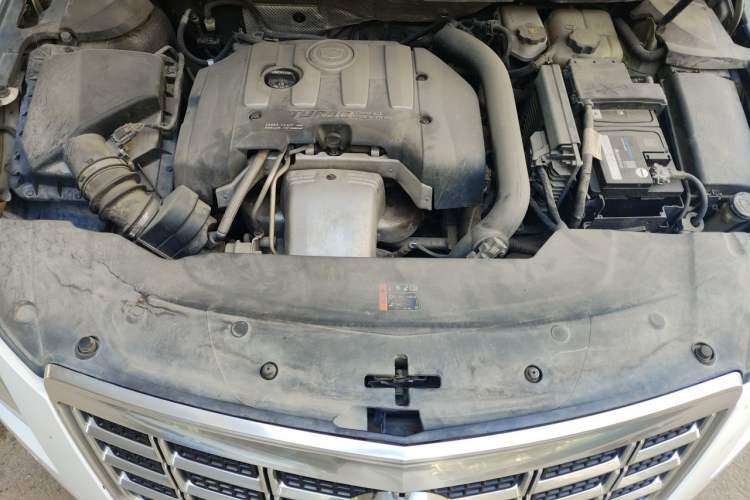 Used Cadillac XTS 2015 28T Elite Model Engine Bay