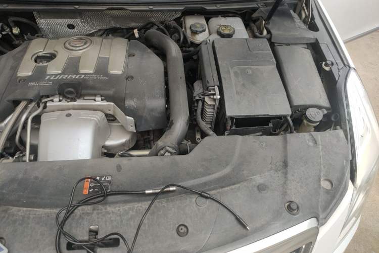Used Cadillac XTS 2015 28T Comfort Model Engine Bay Left