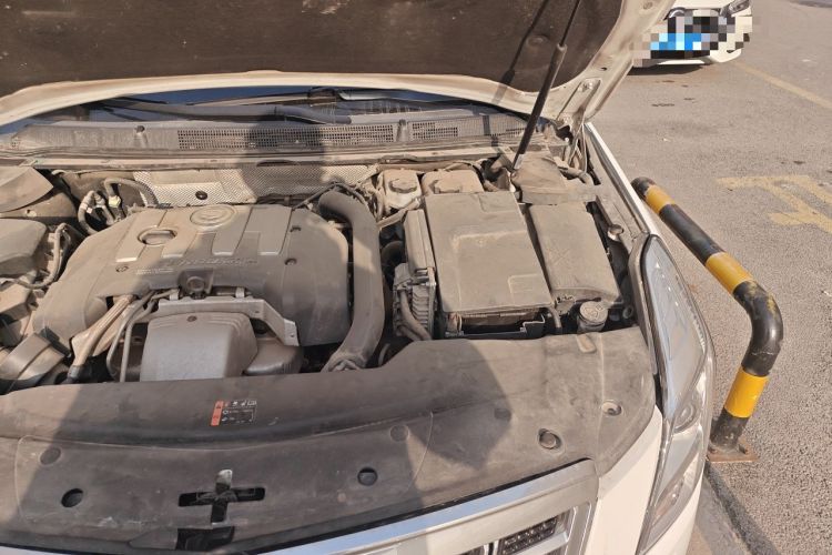 Used Cadillac XTS 2015 28T Comfort Model Engine Bay Left