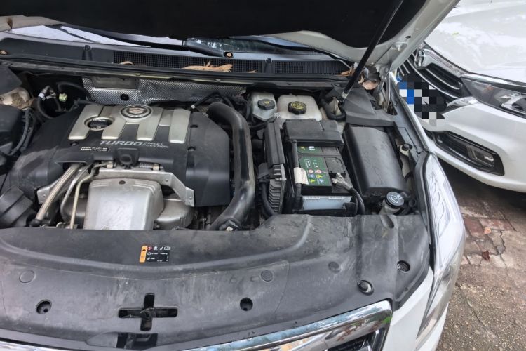 Used Cadillac XTS 2015 28T Comfort Model Engine Bay Left