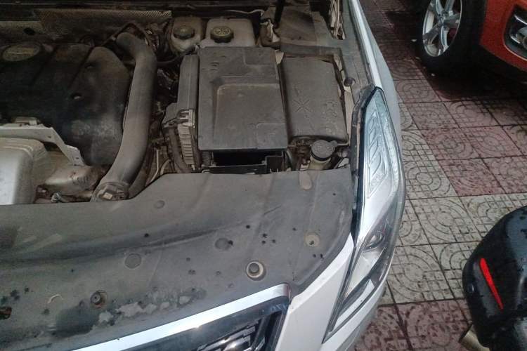 Used Cadillac XTS 2015 28T Luxury Model Engine Bay Left