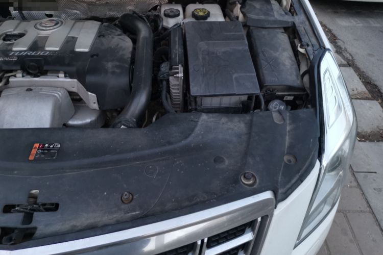 Used Cadillac XTS 2015 28T Comfort Model Engine Bay Left