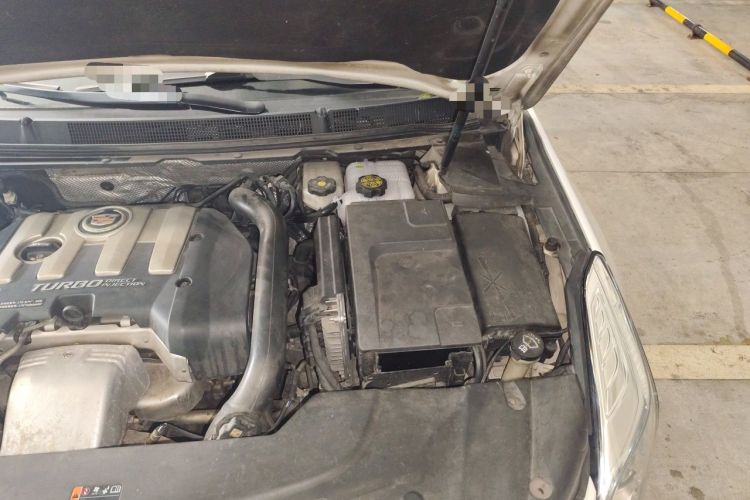 Used Cadillac XTS 2015 28T Comfort Model Engine Bay Left
