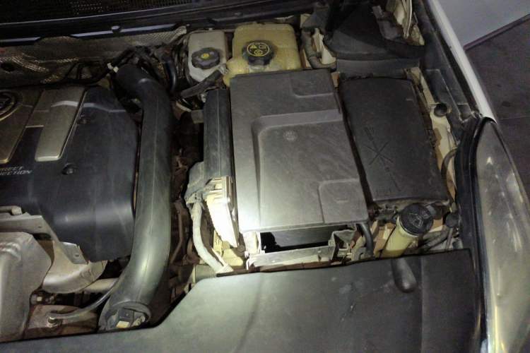 Used Cadillac XTS 2015 28T Elite Model Engine Bay Left
