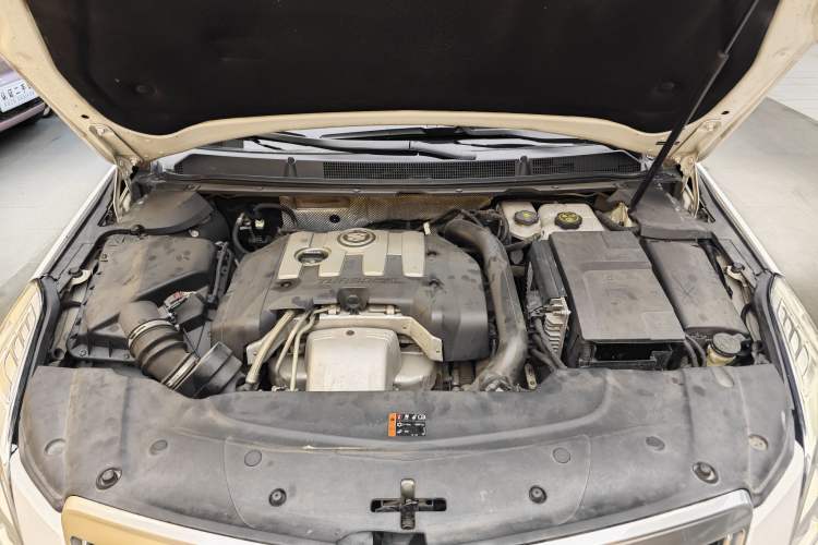 Used Cadillac XTS 2015 28T Comfort Model Engine Bay